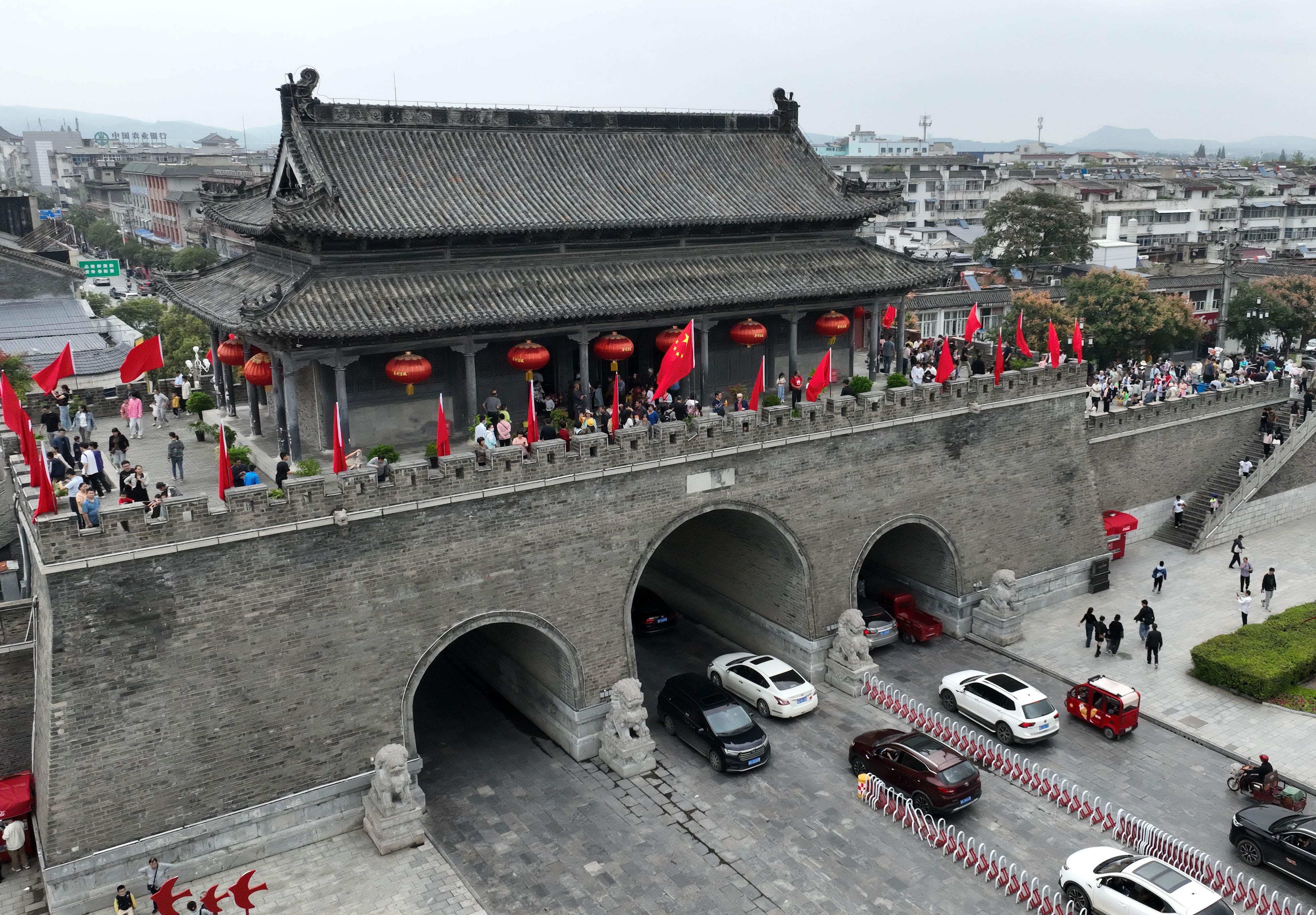 寿县古城——Hu Jiling.jpg