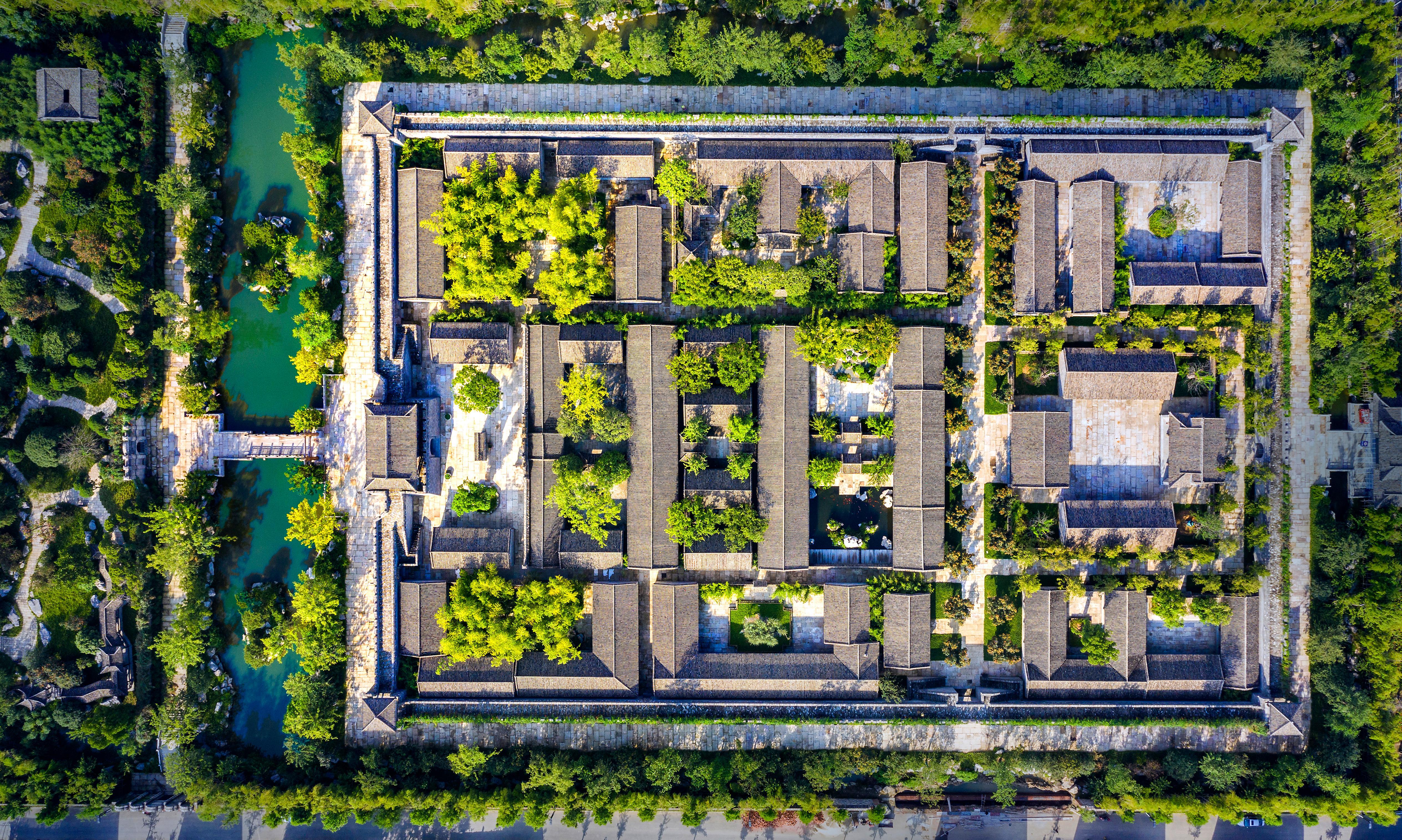 尤家花园——Li Bo.jpg